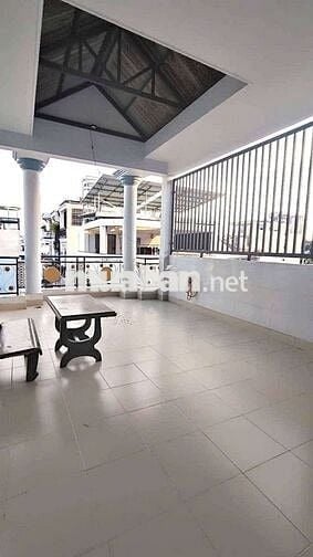 440/3 NguThị thậpvới lê văn lương Lotte q7 hẻm 7m.dt.4x17 m 2 lầu 3 pn