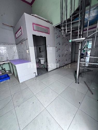 (BAO ĐIỆN NƯỚC) NHÀ MẶT TIỀN CHÒM SAO, CHỈ ĐỂ Ở, 3 PHÒNG, - GIÁ 3 TR