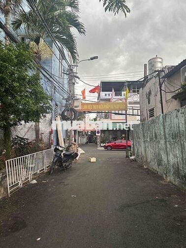 Bán nhà CHÍNH CHỦ kiệt ô tô cực kỳ đẹp, Đường Nguyễn Phước Nguyên