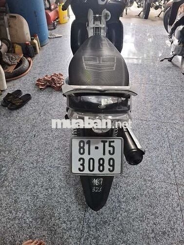 Yamaha Jupiter RC Đen trắng