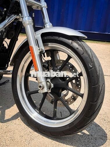 Harley-Davidson Superlow 883 2020 Barracuda Silver