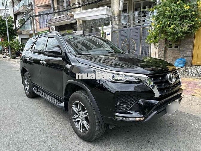 Toyota Fortuner 2021 2.4L số tự động bản full Đen