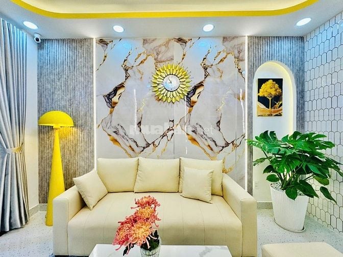 CHÍNH CHỦ BÁN SIÊU PHẨM NHÀ HẺM XE HƠI ĐẾN CỬA NGAY CÔNG VIÊN GIA ĐỊNH