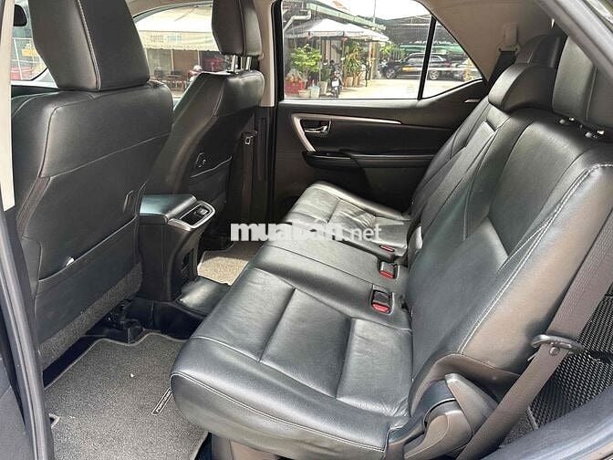 Toyota Fortuner 2021 2.4L số tự động bản full Đen