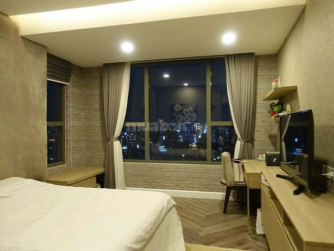 Chốt bán 2,1 tỷ! 2PN (52m2) kế sân bay Nội Thất y hình, sổ sẵn cho vay