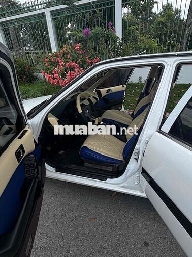 Honda Accord 4c màu trắng