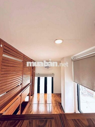 Cho Thuê Phòng dạng duplex ở Cách Mạng tháng tám quận 3