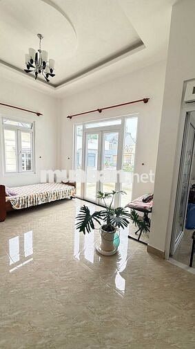 Bán Villa sân vườn tại Đà Lạt - Chính chủ (Có thương lượng)