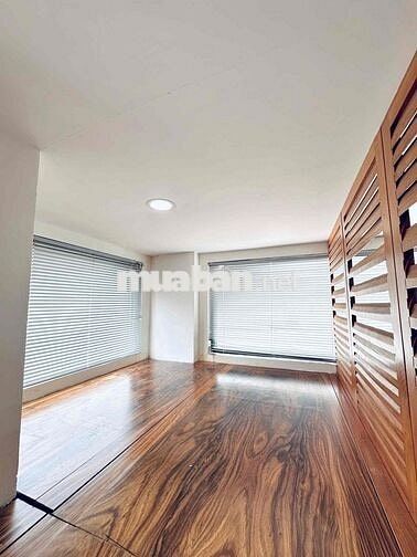 Cho Thuê Phòng dạng duplex ở Cách Mạng tháng tám quận 3