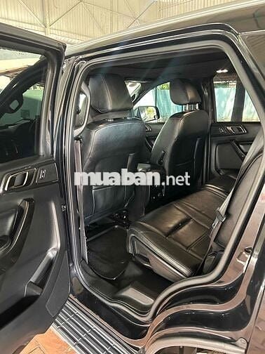 Ford Everest Titanium 2 cầu 2020 Máy dầu 7 chỗ