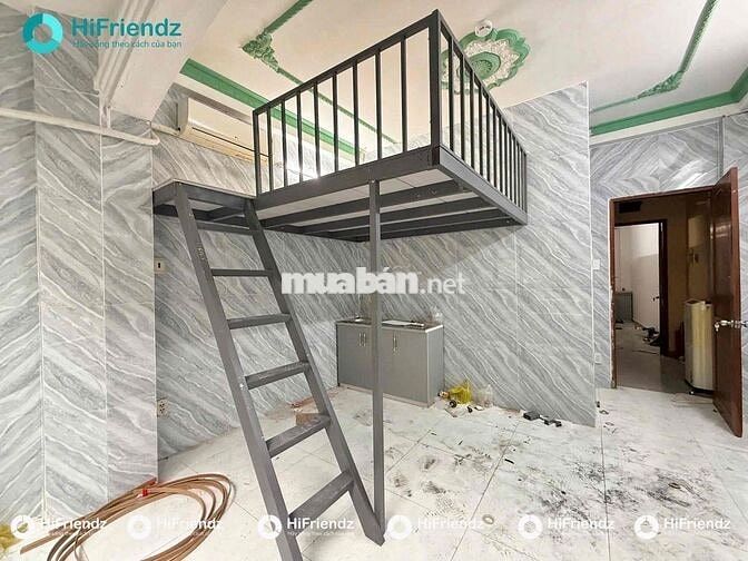 Nhà mới xây - Full nội thất -Cửa sổ trời lớn - Giáp Q10