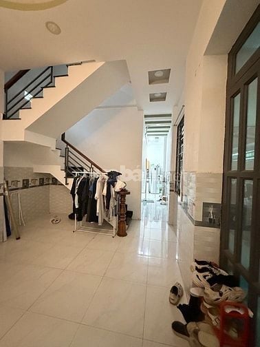 Chủ định cư - Bán Gấp - 125m2 - 5PN - Tỉnh Lộ 10 - gần Q6