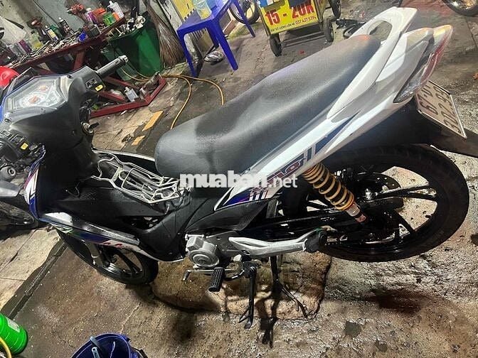 Suzuki Axelo Xanh Đã sử dụng