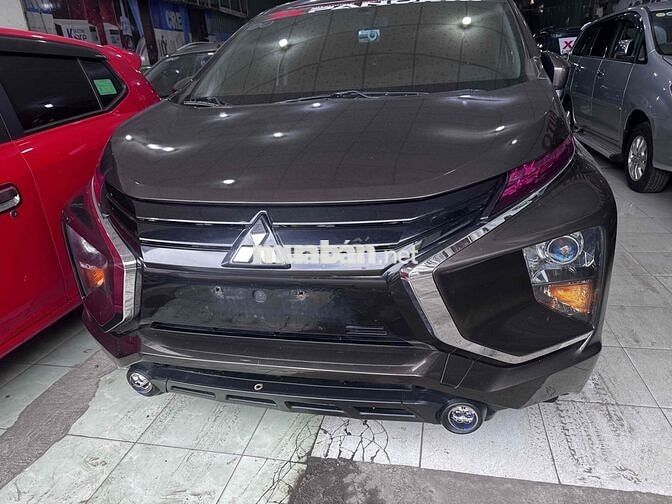 Mitsubishi Xpander 7 chỗ số sàn máy xăng Nâu