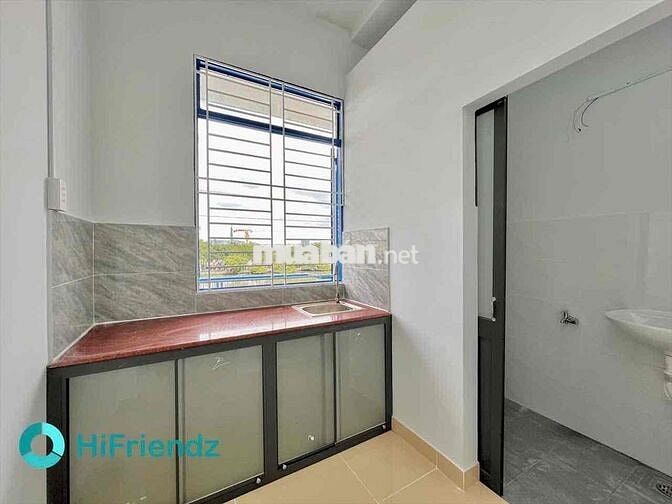 Phòng ban công 30m2 ngay mặt tiền Trần Xuân Soạn, gần cầu Kênh Tẻ,TDTU