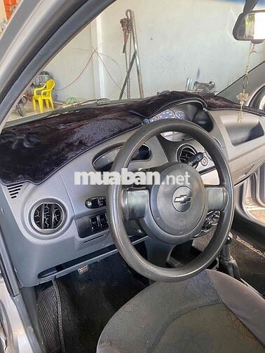 Chevrolet Spark 2011 van
