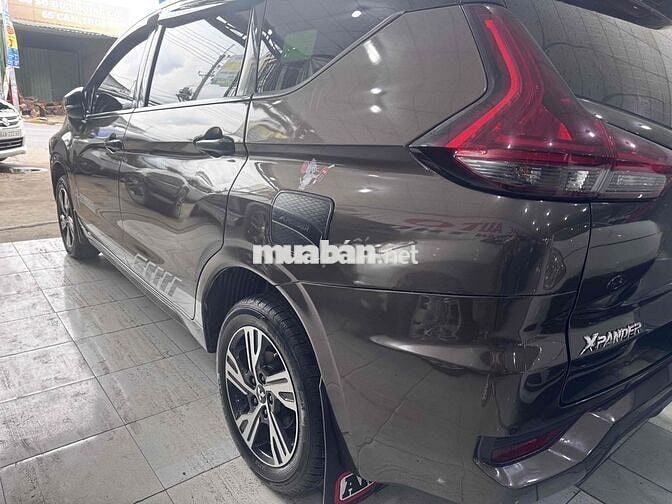 Mitsubishi Xpander 7 chỗ số sàn máy xăng Nâu