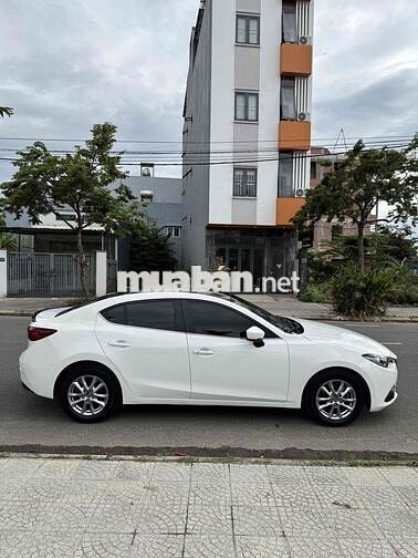 Mazda Mazda 3 2017 Trắng 1.5L Tự động 6 cấp