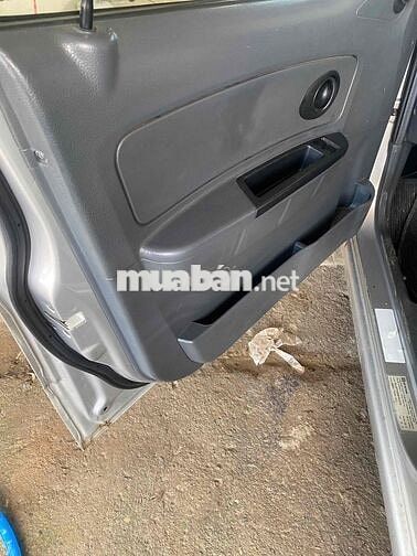 Chevrolet Spark 2011 van