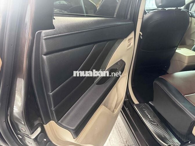 Mitsubishi Xpander 7 chỗ số sàn máy xăng Nâu