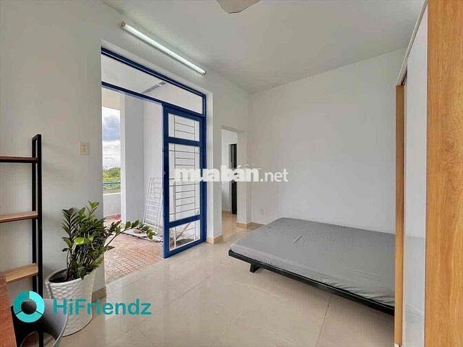 Phòng ban công 30m2 ngay mặt tiền Trần Xuân Soạn, gần cầu Kênh Tẻ,TDTU