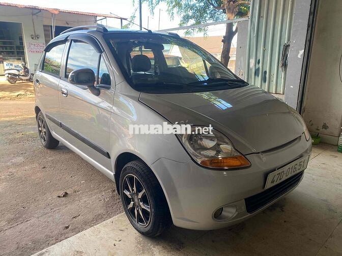 Chevrolet Spark 2011 van