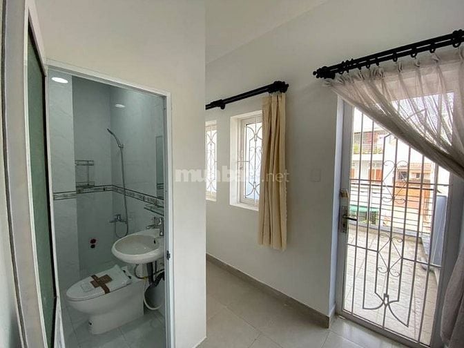 Cho thuê hoặc bán nhà mặt tiền thụt Nguyễn Thượng Hiền, Q.Bình Thạnh..