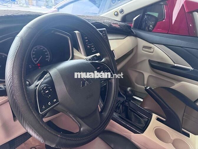 Mitsubishi Xpander 7 chỗ số sàn máy xăng Nâu