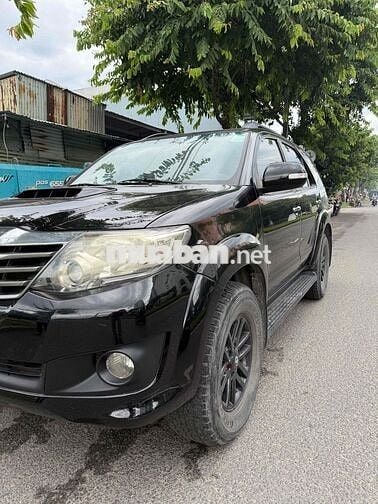 Toyota Fortuner 2024 Dầu 7 chỗ màu Đen