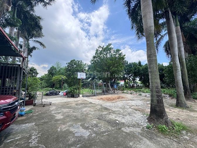 Cho thuê mặt bằng đường Cây Keo Tam Phú Thủ Đức 1000m2 giá 20tr