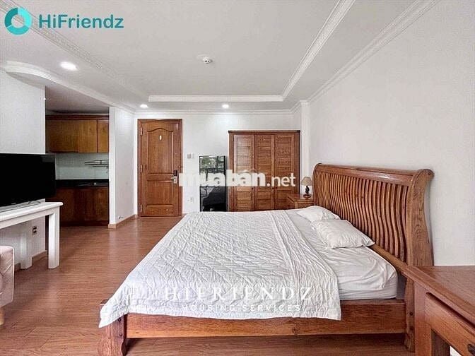 Căn hộ mới cho thuê ban công thoáng full nội thất ngay CMT8, Quận 3