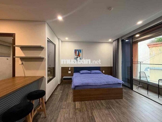 STUDIO BAN CÔNG 45m2 FULL NỘI THẤT NHÀ MỚI 100% NGAY BỜ KÈ HOÀNG SA