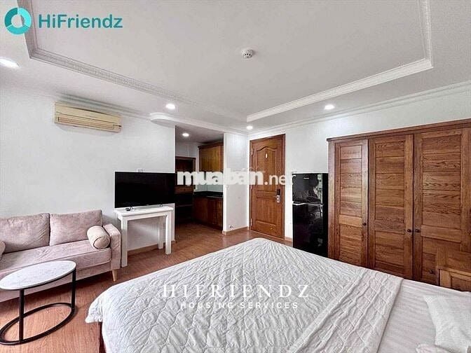 Căn hộ mới cho thuê ban công thoáng full nội thất ngay CMT8, Quận 3