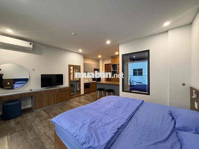 STUDIO BAN CÔNG 45m2 FULL NỘI THẤT NHÀ MỚI 100% NGAY BỜ KÈ HOÀNG SA