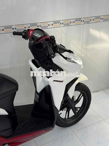 Vario 150 2021 Trắng đỏ 18.000 km bstp chính chủ