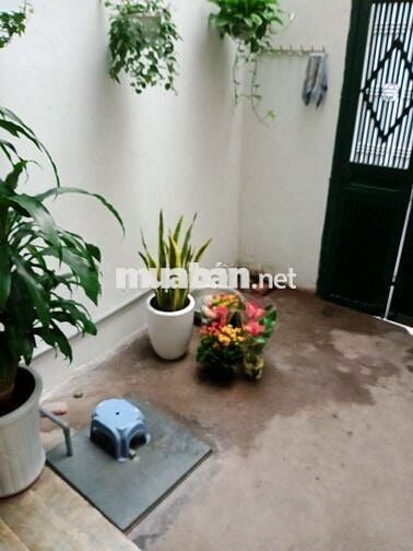 CHO THUÊ NHÀ 3 TẦNG TẠI NGÃ TƯ SỞ