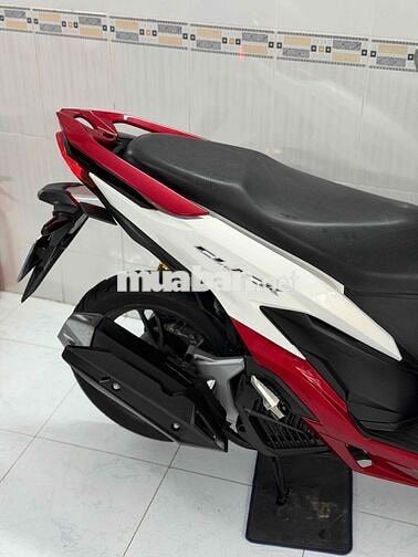 Vario 150 2021 Trắng đỏ 18.000 km bstp chính chủ