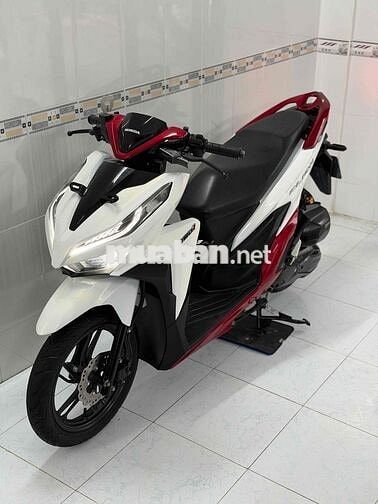Vario 150 2021 Trắng đỏ 18.000 km bstp chính chủ