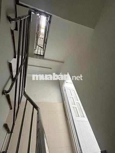 Nc Mặt tiền Tô hiến thành 1 trệt 2 lầu (4,5x18 ) có vỉa hè