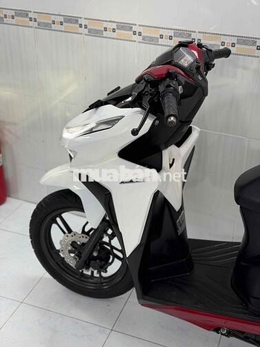 Vario 150 2021 Trắng đỏ 18.000 km bstp chính chủ