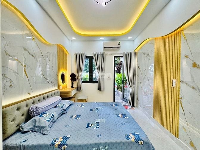 CHÍNH CHỦ BÁN SIÊU PHẨM NHÀ HẺM XE HƠI ĐẾN CỬA NGAY CÔNG VIÊN GIA ĐỊNH