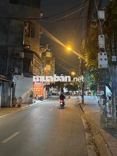 Bán nhà mặt phố, mặt bằng kinh doanh 30.2m2
