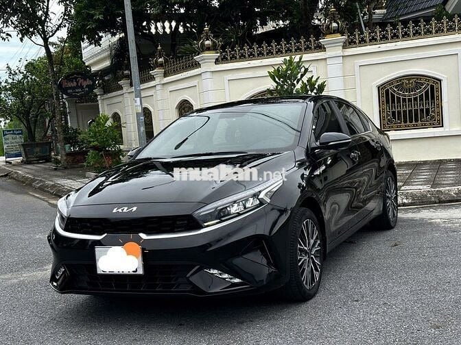 Kia K3 Pre 2022 32000 km Đen
