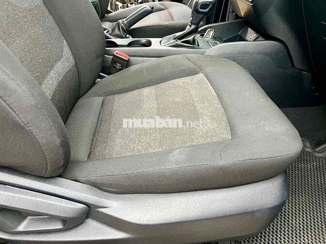 Ford Ranger XLS 2.0L AT 2025 Đen 20.000km