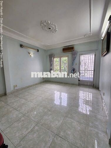Nguyên căn 38 Hoàng Văn Thụ, Phú Nhuận (hình nhà 100%)