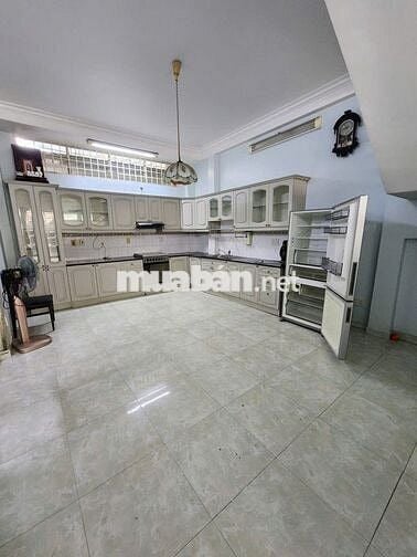 Nguyên căn 38 Hoàng Văn Thụ, Phú Nhuận (hình nhà 100%)