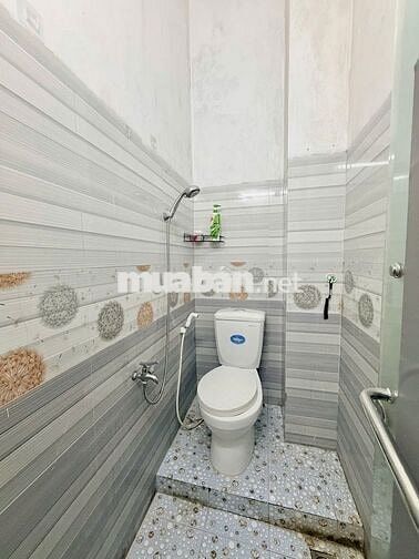 Nhà trệt lầu 3PN hẻm đường Lý Tự Trọng chỉ 5 triệu
