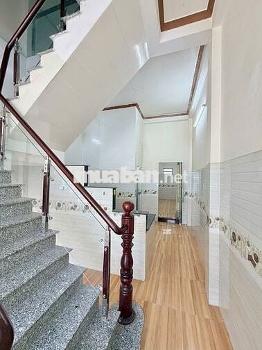 Nhà trệt lầu 3PN hẻm đường Lý Tự Trọng chỉ 5 triệu