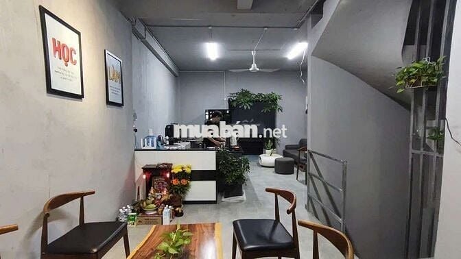 Văn phòng tiện lợi, full nội thất cho 5-10 nhân sự làm việc thoải mái