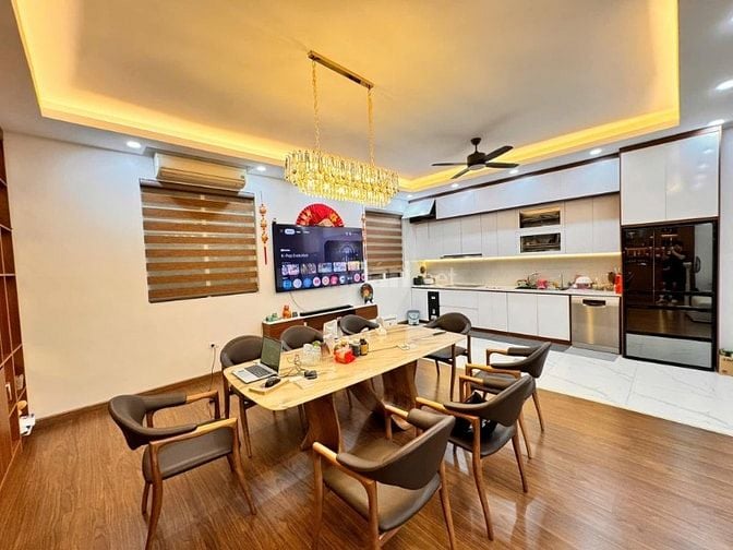Bán nhà Giảng Võ, 80m2, ô tô tránh, khu phân lô, nhà dân xây, ở luôn